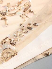 SHEIN Sweetro Đầm mini dáng chữ A thanh lịch, gợi cảm kiểu Y2K, vai bất đối xứng, đính cườm và thêu họa tiết, thích hợp cho mùa hè. - Màu be - Xem 6