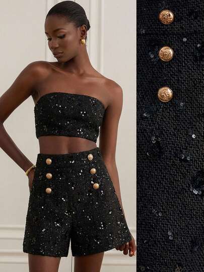 Aveloria Rosie Bộ đồ 2 món bằng vải tweed thêu hạt cườm màu nâu và vàng, kiểu dáng thanh lịch, gồm áo hai dây và quần short dành cho nữ.