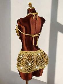 Amplova 女士露背吊带亮片流苏短款上衣和亮片刺绣金色迷你裙套装 - 金色 - 查看 3