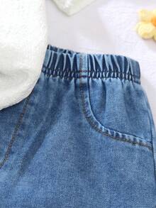 Genkimix Kids Bộ 2 món cho bé gái, gồm áo crop top tay ngắn cổ tròn in hình bướm và quần short denim cạp chun họa tiết hoa, thích hợp mặc hàng ngày, đi chơi cuối tuần, dự tiệc, đi học. - Màu xanh lam - Xem 7