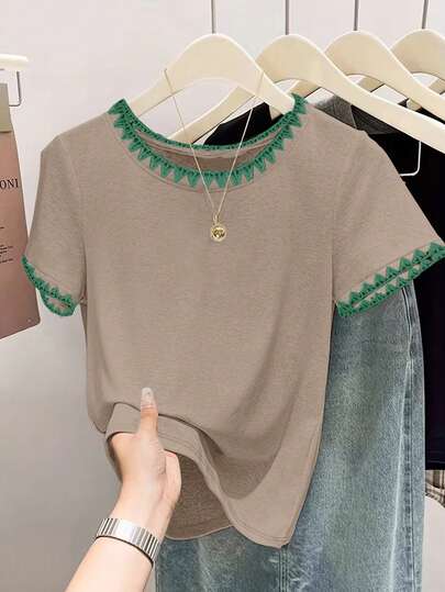 Resyla Women's Contrast Trim Casual Round Neck Short Sleeve T-Shirt, Summer