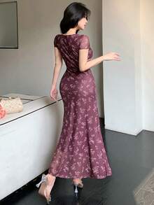 DAZY Ditsy Floral V-Neck Midi Dress, Fitted Silhouette, Vacation Style, Spring/Summer - Burgundy - View 8