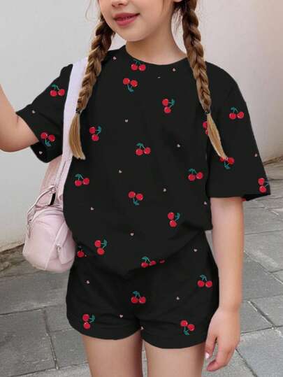 Cute Mini Heart Cherry Print, Young Girl Casual Simple Short Sleeve Shorts 2-Piece Set Suitable For Summer, Back To School, 2000s Style, Korean Style, Autumn/Fall, Homecoming, Winter, Grunge, Striped, Easy Comfort, Stylish Kids, Hippie Vibe, Music Festival, Retro Sweet American High School, Internet , Citywalk, Streetwear, Casual Campus Sports, Outdoor Picnic, Outings, Street Style, Home, Campus, Tracksuit