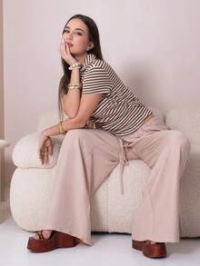 Duda Rubert 女款 V 领短袖 T 恤，夏季修身短款露肩 Polo 衫 - 咖啡棕 - 查看 3