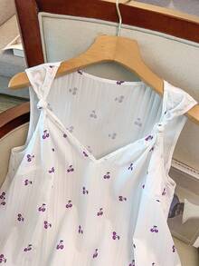 GlowEve CURVE Kemeja Musim Panas Tanpa Lengan Motif Ceri Ukuran Besar dengan Detail Lipatan di Bagian Depan - Purple - View 4