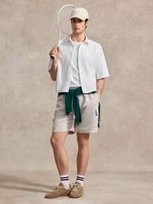 Courvante 常规版型男士白色宽松印花短款宽松衬衫，适合日常穿着 - 白色 - 查看 3