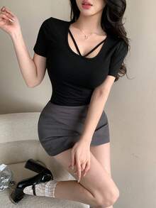 DAZY Spring & Summer Black Lace-Up Slim Fit Elegant Crew Neck Short Sleeve Tee Shirt, Suitable For Valentine's Day, Wedding, Party, Commute - Black - View 5