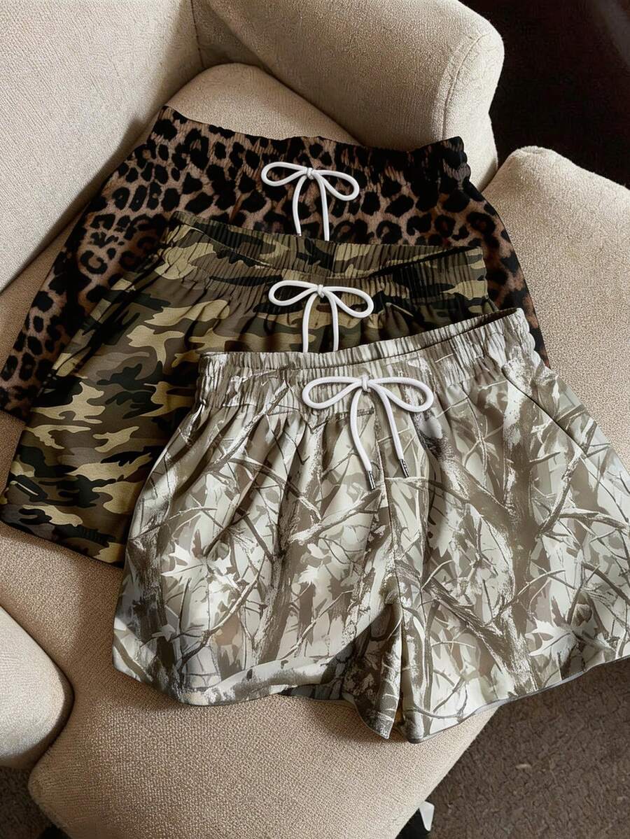 Resyla 豹纹、树叶、迷彩数码印花女式短裤，送朋友的礼物 - 彩色 - 查看 1