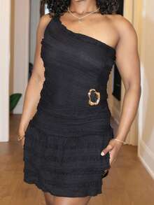 性感装扮 - 不对称领口上衣 + 荷叶边迷你裙 - 黑色 - 查看 4