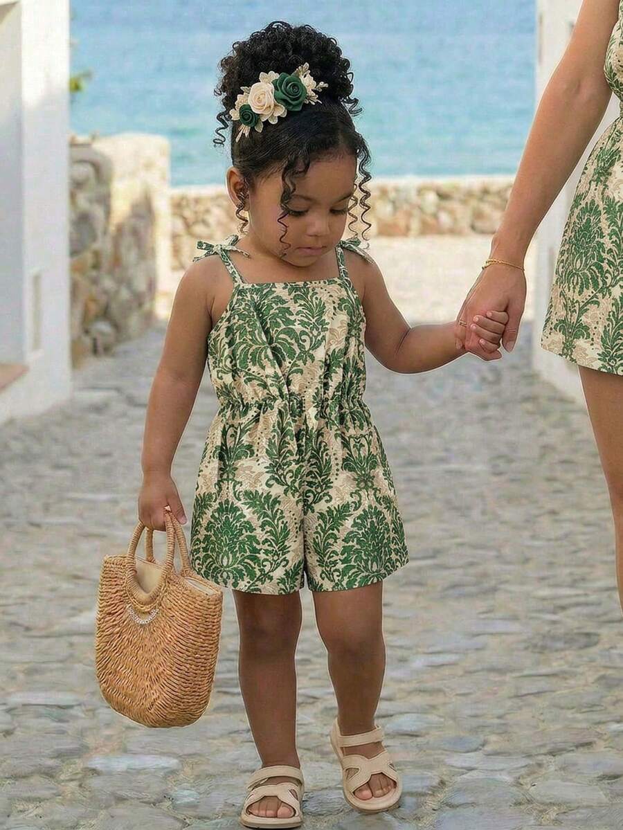 SHEIN 女宝宝可爱度假休闲碎花绿色吊带连体衣 - 綠色 - 查看 1