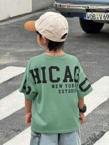 SHEIN Little Byeori 1件小男孩休閒運動學院風街頭可愛度假寬鬆日韓風圓領T恤，背面印字母，適合返校、生日派對、晚會、表演、婚禮 - 薄荷綠 - 查看 3