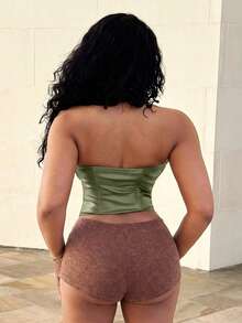 Alexandranx Solid PU Leather Tube Green Hook-Front Mid-Waist Shaping Top - Army Green - View 2