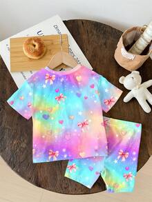 SHEIN 色彩缤纷的扎染、可爱蝴蝶结、爱心和卡通印花女婴圆领宽松短袖T恤和骑行短裤套装，适合春夏穿着 - 彩色 - 查看 3