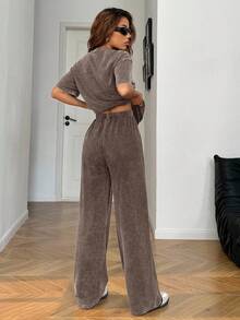 SHEIN EZwear 两件套女士休闲套装 - 水洗棕色T恤和裤子套装，日常穿着 - 棕色 - 查看 2