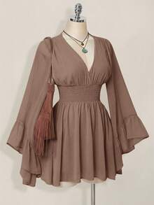 SHEIN ICON Đầm ngắn nữ thanh lịch kiểu dáng nghỉ dưỡng, màu trơn, tay bồng, eo thắt, thích hợp cho mùa xuân/hè. - Màu Khaki - Xem 3