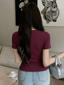 DAZY Women's Solid Color Round Neck Fitted Pleated Short Sleeve T-Shirt, Summer - Burgundy - View 5