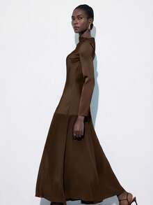 Aveloria Modichic 湖蓝色缎面雪纺拼接长袖连衣裙，简约鱼尾腰设计，优雅百搭，适合女性穿着。 - 咖啡棕 - 查看 2