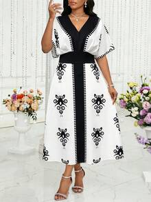SHEIN Lady 大码撞色V领中袖复古时尚夏季休闲连衣裙 - 彩色 - 查看 3