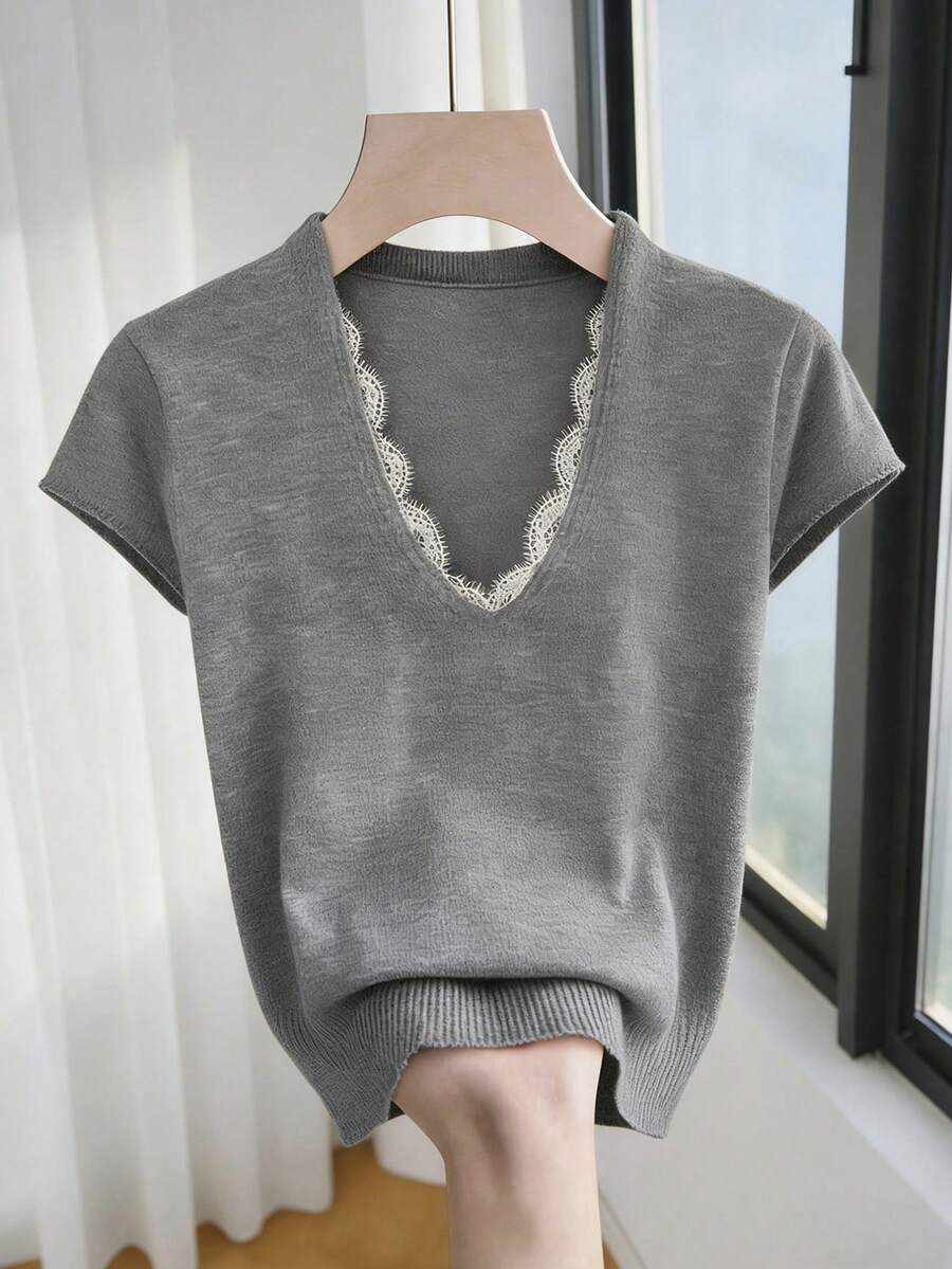 Franclia Áo len nữ mùa Xuân/Hè mới về cao cấp, thanh lịch, gợi cảm, ngọt ngào, giản dị, sang trọng, cổ chữ V, phối ren. - Xám - Xem 1