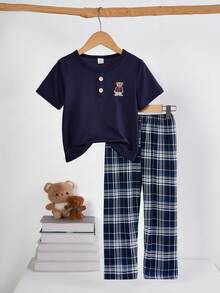 SHEIN Genkimix Kids 两件套男童可爱小熊图案T恤和格子印花长裤休闲睡衣套装 - 藏蓝色 - 查看 4