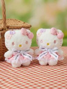 POKOJA LAND HELLO KITTY AND FRIENDS | 粉色花朵小猫毛绒娃娃连衣裙小猫吊坠柔软面料可爱小猫适合搭配手提包、包包和其他拥抱配饰钥匙扣吊坠时尚装饰家居装饰婚礼、派对抛掷娃娃送给朋友和家人的最佳礼物，送给她的完美礼物 - 彩色 - 查看 4