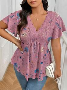 SHEIN Frenchy 大码扎染花卉V领蕾丝拼接纹理女式T恤 - 粉色 - 查看 6