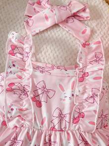SHEIN 2件套新生女宝宝粉色卡通草莓格子连衣裙，配可爱蝴蝶结发带，0-3个月，柔软、弹力、舒适，荷叶边装饰，适合外出、度假、拍照、春夏穿着。 - 粉色 - 查看 6
