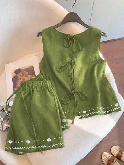 Franclia Bộ đồ đi nghỉ mát thường ngày dành cho nữ, áo cổ tròn buộc dây sau lưng in họa tiết nhuộm màu kết hợp với quần short in họa tiết nhuộm màu, thích hợp cho mùa xuân/hè.