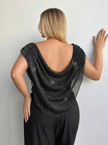 Auralis 大码女士优雅深V领黑色亮片无袖落肩透视网纱修身性感上衣/大码网纱T恤，适合情人节、音乐节、演出、约会、正式晚宴、舞会、婚礼季、性感、优雅、通勤、返校、度假、海滩、浪漫、职场女神、美人鱼风格、生日派对等场合。高领上衣，闪亮亮片上衣，黑色设计师款上衣，女士派对上衣，垂褶上衣，婚礼网纱T恤，毕业典礼网纱T恤，女士奢华晚宴网纱T恤，女士派对网纱T恤。 - 黑色 - 查看 3