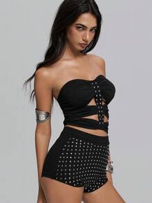 TypaGal Damen einfarbiges Nieten Design Ausschnitt Plissee Bandeau Sexy Top - Schwarz - Übersicht 3