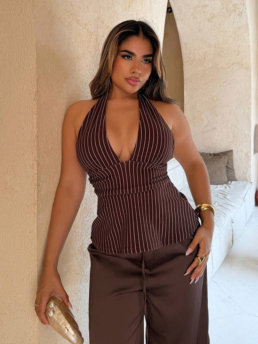 Maria Perezxox Atasan Tank Top Bergaris Model A-Line Tanpa Punggung dengan Leher V Dalam dan Pinggang Ramping, Model Halter dan Tanpa Lengan. - Coklat - View 1