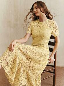 Anewsta 优雅蕾丝拼接黄色短袖碎花连衣裙（女款） - 黃色 - 查看 5