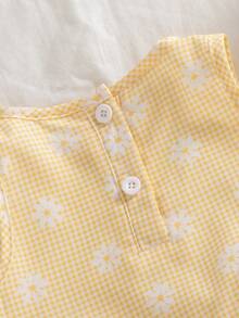 SHEIN Vintaside Kids 两件套女婴夏季时尚简约可爱蓝白格子印花背心上衣，饰有蝴蝶结，搭配同款格子印花裤子，适合户外、上学、旅行穿着。 - 黃色 - 查看 3