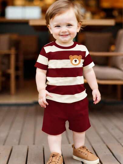 SHEIN Playful Pals 2pcs/Set Baby Boy Cute Bear & Striped Print Round Neck Short Sleeve T-Shirt With Navy Blue Shorts Set, Suitable For Outings In Summer