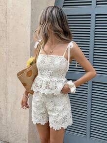 Serisse 女士镂空贴花吊带背心和短裤休闲两件套 - 白色 - 查看 3