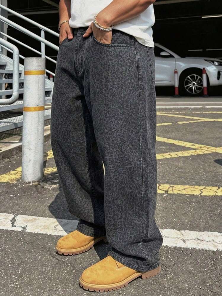 Plus Size Men's Loose Straight Leg Dark Brown Leopard Print Jeans, Suitable For Spring And Autumn