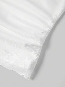 Slaydiva Chaleco básico casual de mujer talla grande, cuello estrecho, con ribete de encaje, textura acanalada, sin mangas, con pliegues laterales, color blanco. - Blanco - Ver 5