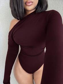 Alexandranx Body femme à manches longues avec épaule asymétrique et froncée, couleur unie - Bordeaux - Voir 3