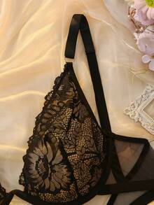 DelicateAllure Plus Size Solid Color Lace Patchwork Bralette Wireless And Adjustable Strap, Lift - Black - View 4