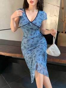 DAZY Đầm nữ dài ngang gối cổ chữ V phối màu hoa nhí, thích hợp cho lễ Phục Sinh. - Màu xanh lam - Xem 2