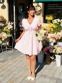 GalTyme Plus Size Women All-Over Print Twist Ruched Fashion Date Party Dress - White - View 5