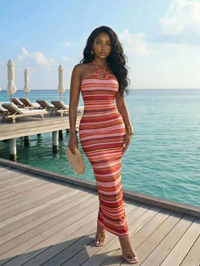 Slaydiva 2026春夏新款优雅休闲度假修身彩色条纹镂空系带侧开衩长裙。适合日常穿着、度假、旅行、约会、婚礼季、婚礼宾客、海滩、西部风、游牧风、休闲、机场穿搭、早午餐、返校季、波西米亚风等场合。