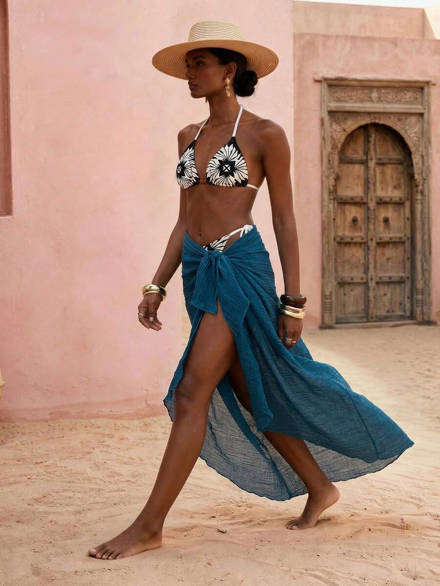 Zivah's 2026 Summer Collection Features Elegant Resort And Beachwear, Including A Distinctive Floral Print Bikini Set. Perfect For A Variety Of Vacation Occasions Such As Music Festivals, Easter, St. Patrick's Day, Western Style, Nomadic Style, Birthday Parties, Casual Wear, Everyday Versatility, Vacations, Cruise Trips, The Beach, And Sunbathing. Bestselling Items Include Women's Tropical Botanical Print Bikinis, Bohemian-Style Women's Swimwear, Unique Black And Apricot Floral Print Bikinis, And Exquisite Printed Bikini Sets. Beach Vacation Outfits For Women