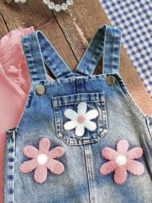 SHEIN Vintaside Kids 2件組中性嬰兒0-3歲可愛秋季親子套裝，淺藍色花卉刺繡牛仔吊帶褲套裝，含圓領長袖上衣與牛仔褲，休閒風 - 粉色 - 查看 6