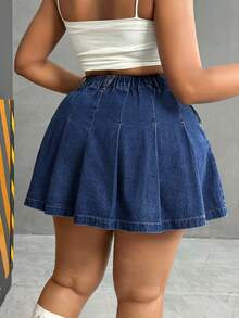 Slaydiva Plus Size Summer Casual Pleated Denim Skirt - Dark Wash - View 2