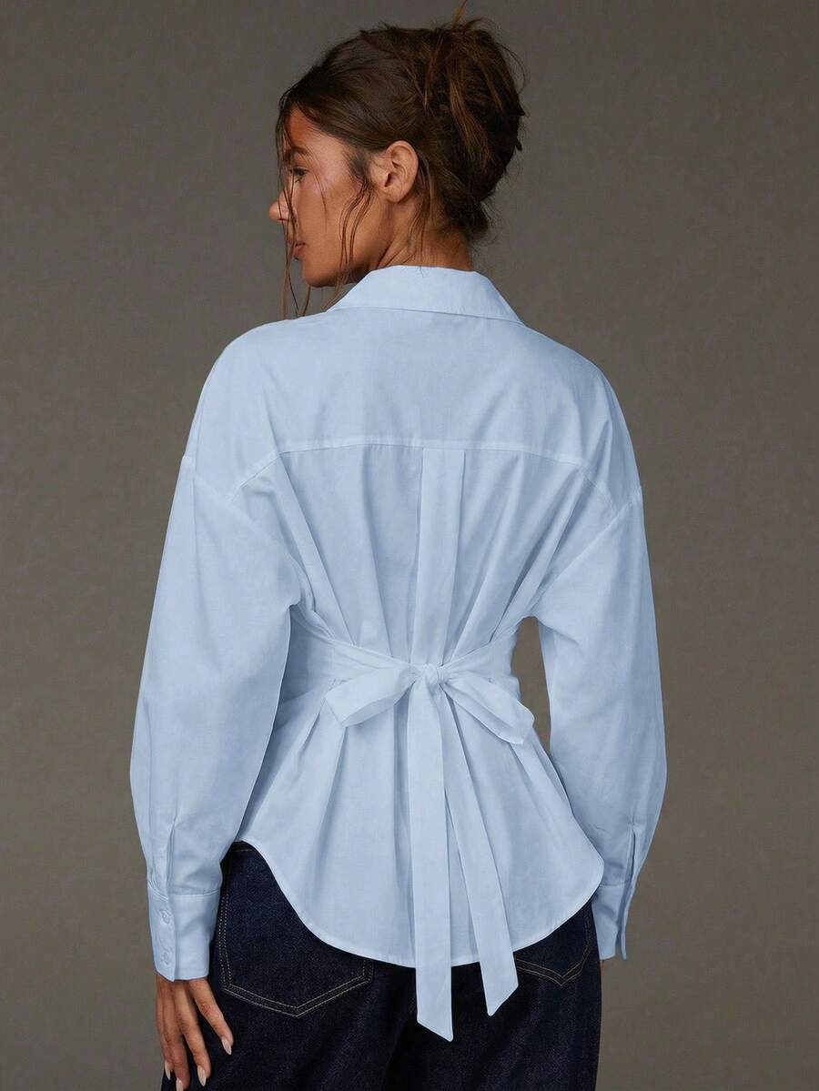 Athîral 女士纯色落肩长袖休闲衬衫，后腰处有打结细节 - 淺藍色 - 查看 1