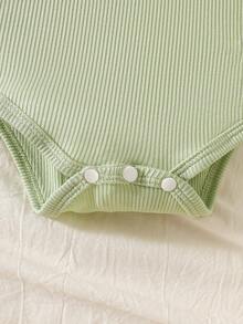 SHEIN 5pcs/Set Newborn Baby Boy Summer Cute Dinosaur Print Knit Soft Romper + All-Over Print Pants + Hat + Bib + Gloves - Green - View 6