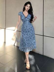 DAZY Đầm nữ dài ngang gối cổ chữ V phối màu hoa nhí, thích hợp cho lễ Phục Sinh. - Màu xanh lam - Xem 9