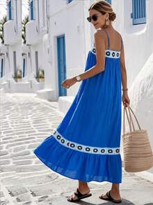 SHEIN Holidaya Vestido de Alça Novo de Primavera/Verão para Mulheres, Vestido de Alça Elegante de Férias Romântico Casual de Verão com Contraste de Crochê Manual Floral, Recorte Vazado, Busto Envolvente, Bainha em A-Line, Vestido Casual de Praia de Verão para Mulheres, Traje de Vestido de Verão Italiano, Vestido de Férias - Azul Royal - Visão 2