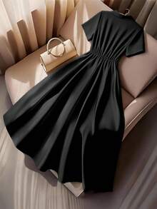 GlowEve CURVE 大码女士优雅无袖圆领纽扣装饰A字连衣裙，夏季通勤装，毕业典礼、节日、情人节、音乐节等场合皆宜 - 黑色 - 查看 2